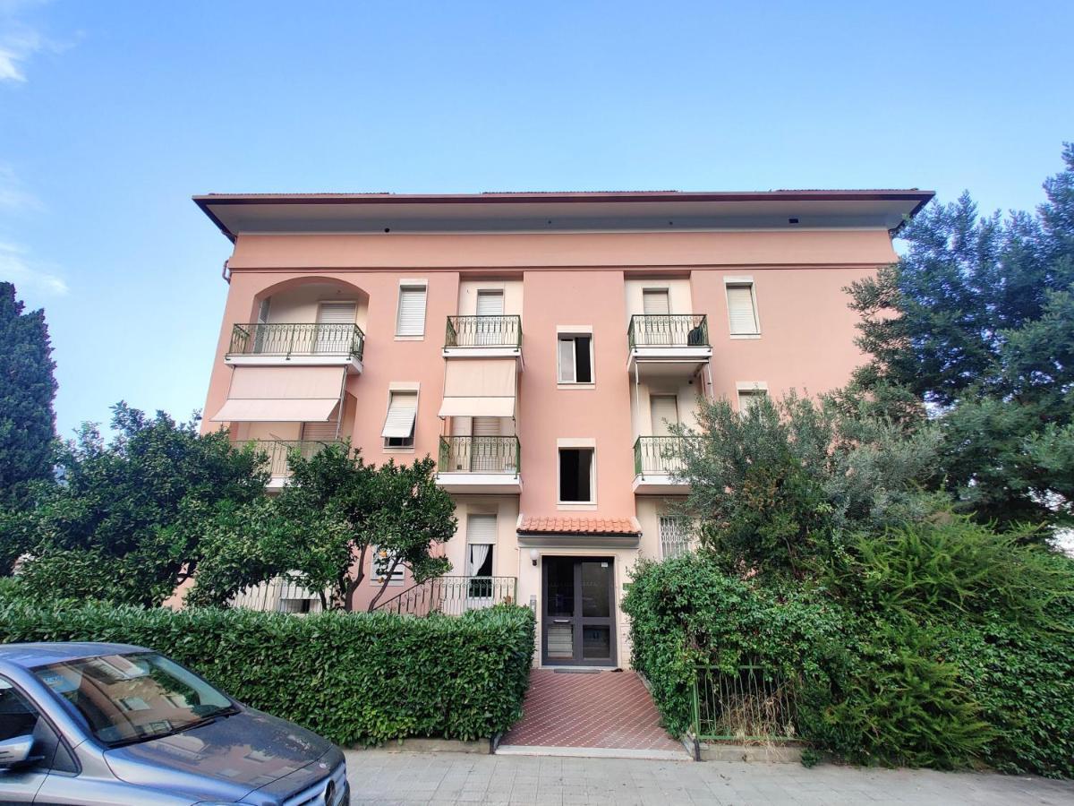 Appartement Sotto Il Cielo à Finale Ligure Extérieur photo